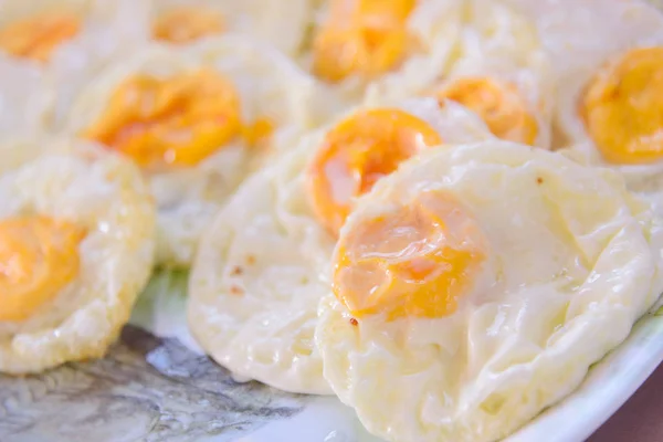 Fried egg in tray — Stock Photo, Image