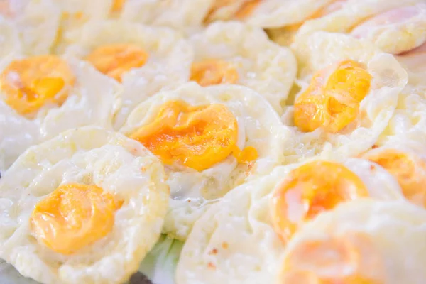 Fried egg in tray — Stock Photo, Image