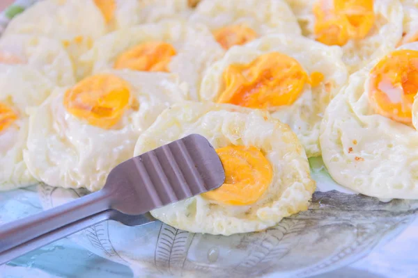 Fried egg in tray — Stock Photo, Image