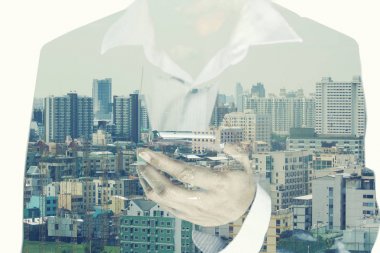 iş adamı dokunmatik akıllı telefon
