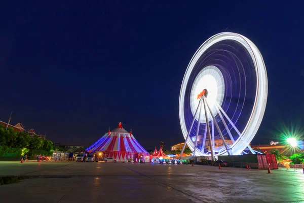Blur light of Ferris wheel — Stock Photo, Image