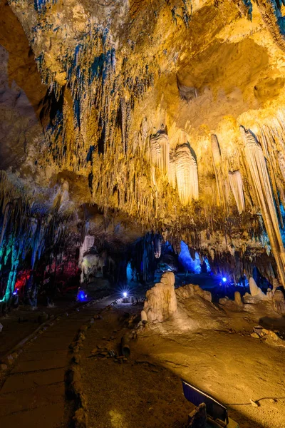 Stalactite stalactites with color lighting — Stock Photo, Image