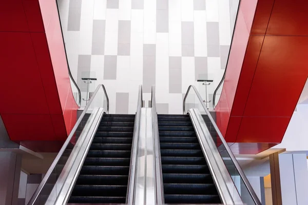 Empty Indoor Escalator Shopping Mall — Stock Photo, Image