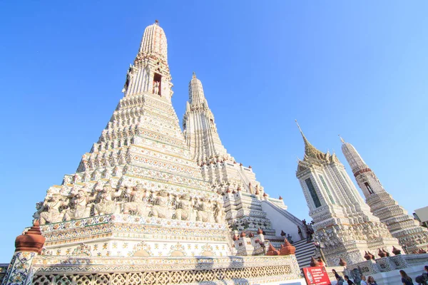 Bangkok Thailand December 2017 Big Pagoda Wat Arun Ratchawararam Ratchawaramahawihan — Stock Photo, Image