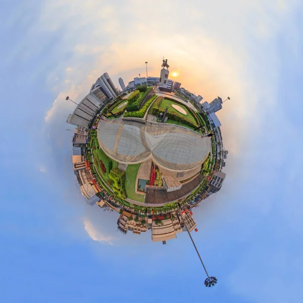 360Stupňových Krále Taksin Socha Wongwainyai Kruhu Západu Slunce Kruhové Panorama — Stock fotografie