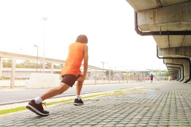 Adam çalıştırmadan önce germe