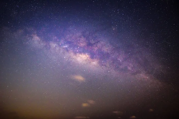 Melkweg Aan Zee Donkere Nacht Melkweg Boven Golven Hek Aanval — Stockfoto