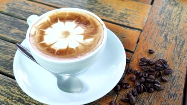 Vue Panoramique Cappuccino Chaud Avec Beau Motif Lait Avec Forme — Video