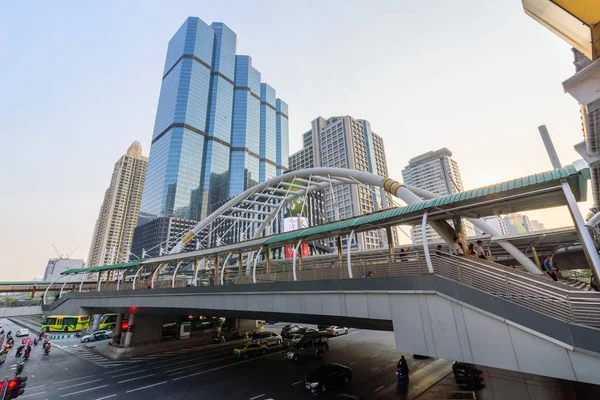 バンコク 2018年1月16日 バンコク市内の歩道橋 — ストック写真