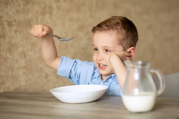 Adorable European Baby Eats Porridge His Own Boy Does Porridge — Stock Photo, Image