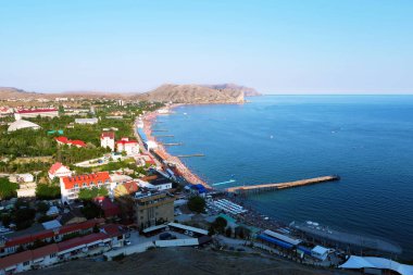 Sudak merkez plajındaki Ceneviz kalesinden görüntü.