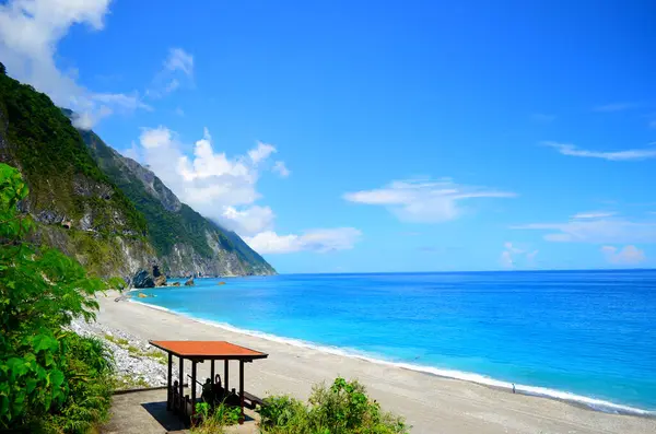 Pavilion 'daki Deniz ve Uçurumun tadını çıkar