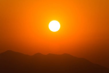 Tsim Sha Tsui, Hong Kong 'da güzel bir günbatımı ve gece görüntüsü