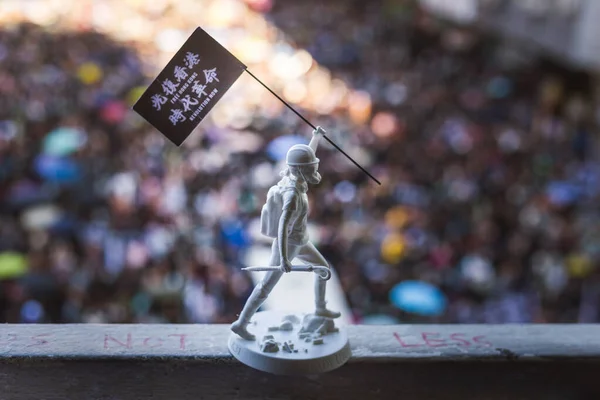 Hong Kong 'luların özgürlük için savaşmadaki kararlılığını gösteren figür.