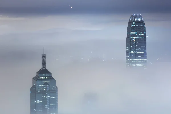 Lugard Yolu, Hong Kong 'daki bulutların muhteşem görüntüsü.