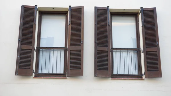 Two Open Balconies Residential Building Facade — Stock Photo, Image