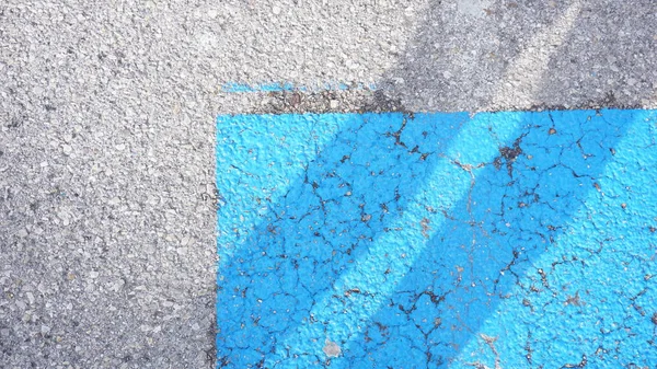 Синие Краски Асфальтовом Фоне — стоковое фото