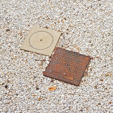 Demir döküm ve Marnixkade yeni bir çakıl kaldırım içinde beton bacaları