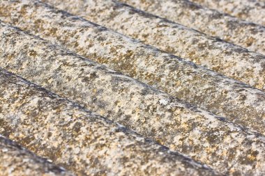 Tehlikeli asbest çatı - inşaat sektöründe en tehlikeli maddelerin