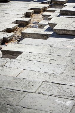 Tipik Tuscany kaldırım yapılan?? ile oyulmuş taş blokların