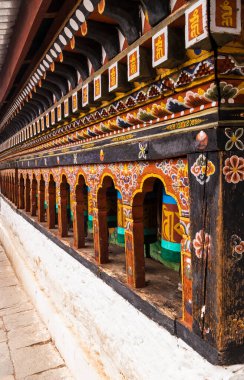 Dua tekerlerini Bhutan dilinde 