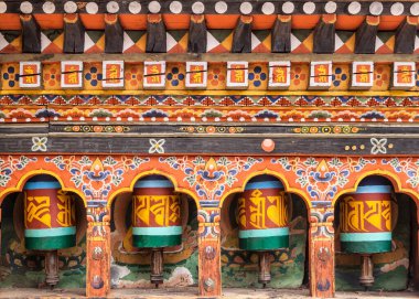 Dua tekerlerini Bhutan dilinde 
