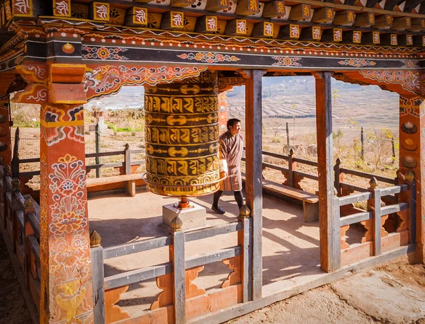 Phunakha Bhutan May 2016 Mand Traditionelle Klæder Bliver Bhutaneser Dreje - Stock-foto