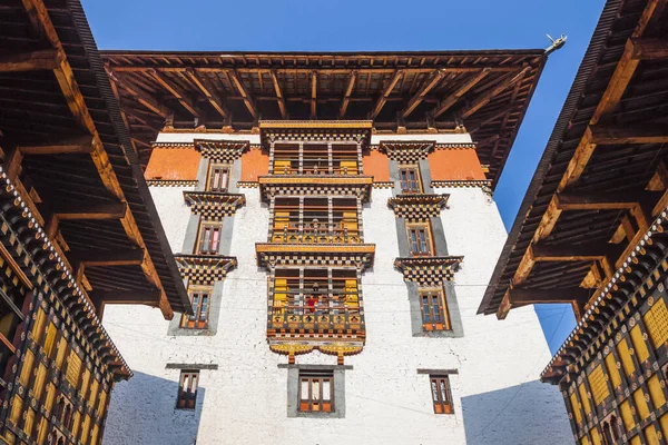 Gyönyörű Hagyományos Épület Bhutáni Dzong Belső Udvarán — Stock Fotó