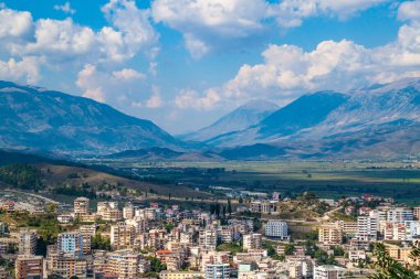 Tarihsel UNESCO Güney Arnavutluk 'un Cirocaster kentini korudu