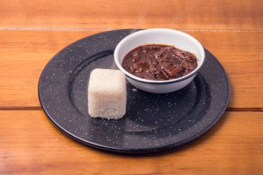 Pirinçli Meksika yemeği köstebeği.