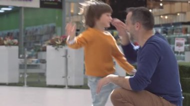 Çak bir beşlik baba ve çocuk.