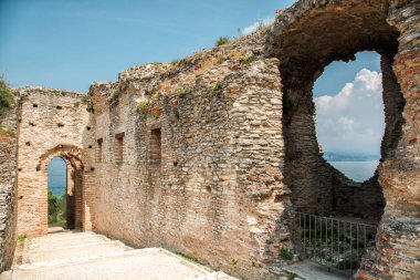 Catull Mağaraları - Sirmione 'deki Roma Köşkü