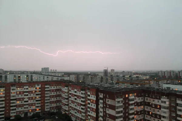 Φύση Της Ρωσίας Ουράλια Πόλη Του Περμ Σκοτεινός Ουρανός Πόλη — Φωτογραφία Αρχείου