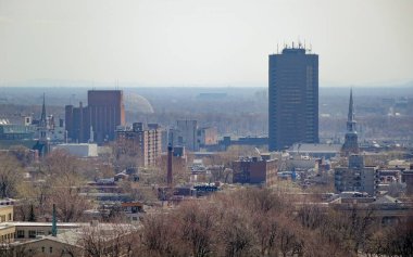 La Fontaine Parc yakınlarındaki 18. katın çatısından Platonun çevresi