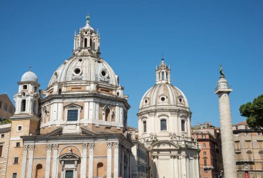 Roma 'da Venedik meydanında Valentini Sarayı' nın Cupolas 'ı