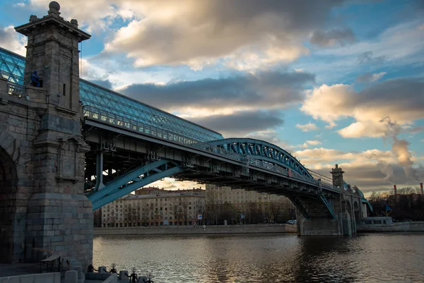 Ponte Arco Vidro Pushkin Uma Noite Nublada Agradável Moscou Fotografia De Stock