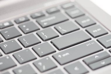 Klavye arkaplanındaki boş beyaz girdi anahtarı kelime değiştirme için görsel