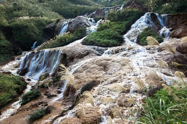 Huangjin Cachoeira Dourada Perto Nanya Rock Atração Turística Taipei Taiwan — Fotografia de Stock