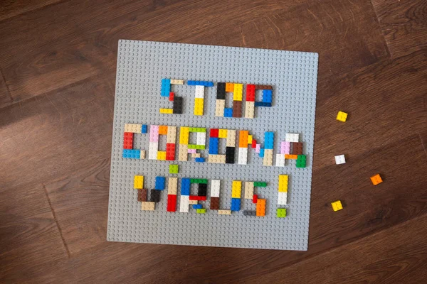 Coronavirus covid 19 salgını, lego çocuk