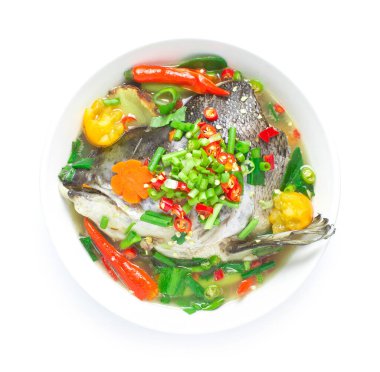 Tayland Baharatlı Somon Çorbası Sıcak biberli Tayland Baharatlı Yemeği (Tom Yum Somon) Tayland 'ın en iyi baharatlı yemeği.