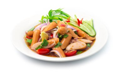 Baharatlı Salata Pork Sosu ve sebze, Salamura Balık Soslu soğan Acılı Baharatlı Baharatlı Tayland Yemeği Füzyon stili oyulmuş salatalık, acı biber ve bahar soğan manzarası