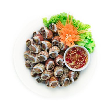 Buharlı Benekli Babil Beyazlaması (Taze Deniz Babil Alanı Kaynatılmış) Baharatlı Deniz Ürünleri Stili Tayland Gıda Stili Sebzelerle servis edilir.