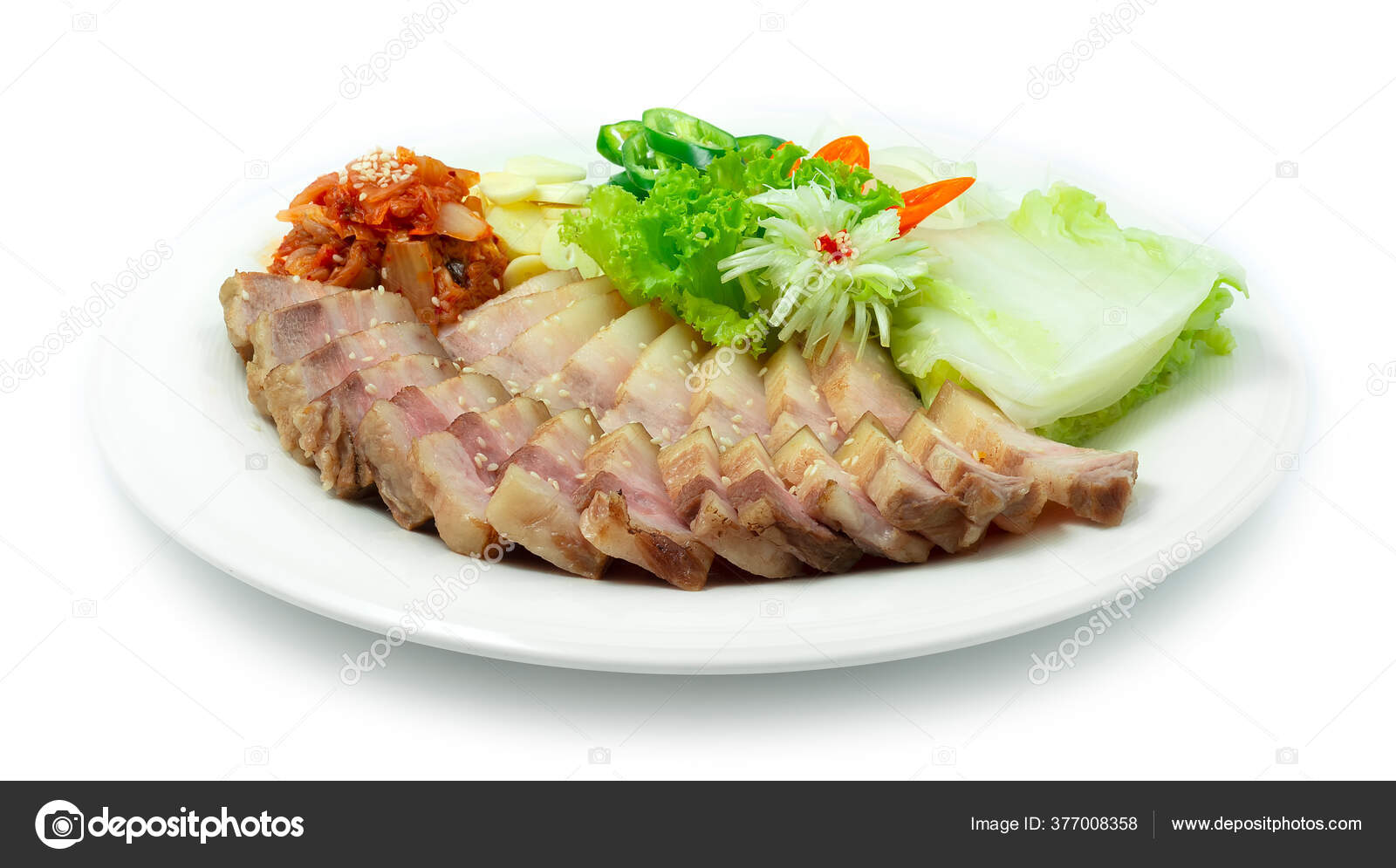 Bossam Korean Boiled Pork Wraps Served Kimchi Green Chili Garlic Stok Foto C Aphisitsaw Gmail Com 377008358