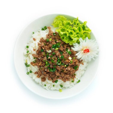 Bulgogi Ground Beef with Onions, Rice Recipe Sprinkle Spring soğanları, Susam Kore usulü klasik Kore usulü ızgara biftekli barbekü pişirme, Pırasa ve sebze soslu kolay yemek dekorasyonu.