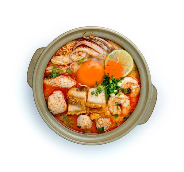 Mie Instan Dengan Tom Yum Soup Creamy Spicy Served Mixed — Stok Foto