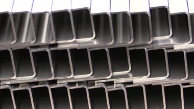 sanayi sektöründe metal profiller