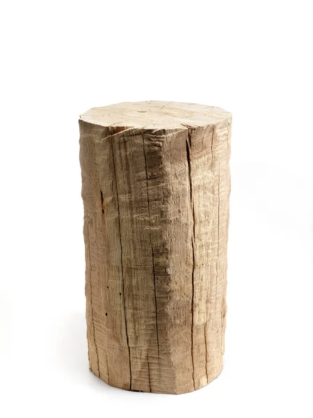 Beyaz arkaplanda tahta kütüğü