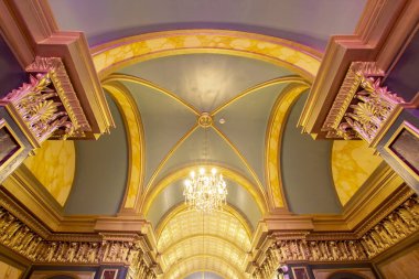 Sveti Stephen Church-Demir Kilisesi (Türkçe: Demir Kilisesi), Balat, İstanbul, Türkiye 'de neo gotik tarzda prefabrik demir elementlerden oluşan bir Bulgar Ortodoks kilisesi.