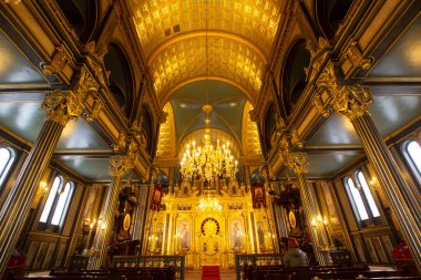 Sveti Stephen Church-Demir Kilisesi (Türkçe: Demir Kilisesi), Balat, İstanbul, Türkiye 'de neo gotik tarzda prefabrik demir elementlerden oluşan bir Bulgar Ortodoks kilisesi.