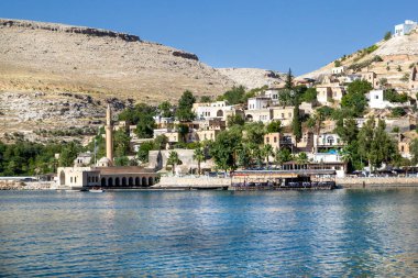 Eski Halfeti.Eski kasaba Halfeti yükselen sular altında, Şanlıurfa, Türkiye.